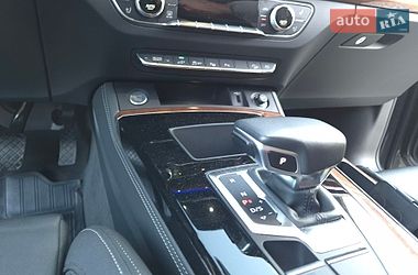 Внедорожник / Кроссовер Audi Q5 2021 в Житомире