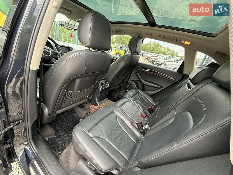 Внедорожник / Кроссовер Audi Q5 2011 в Стрые