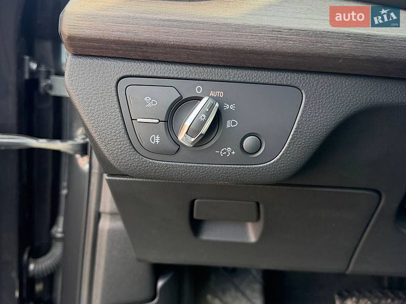 Внедорожник / Кроссовер Audi Q5 2020 в Львове