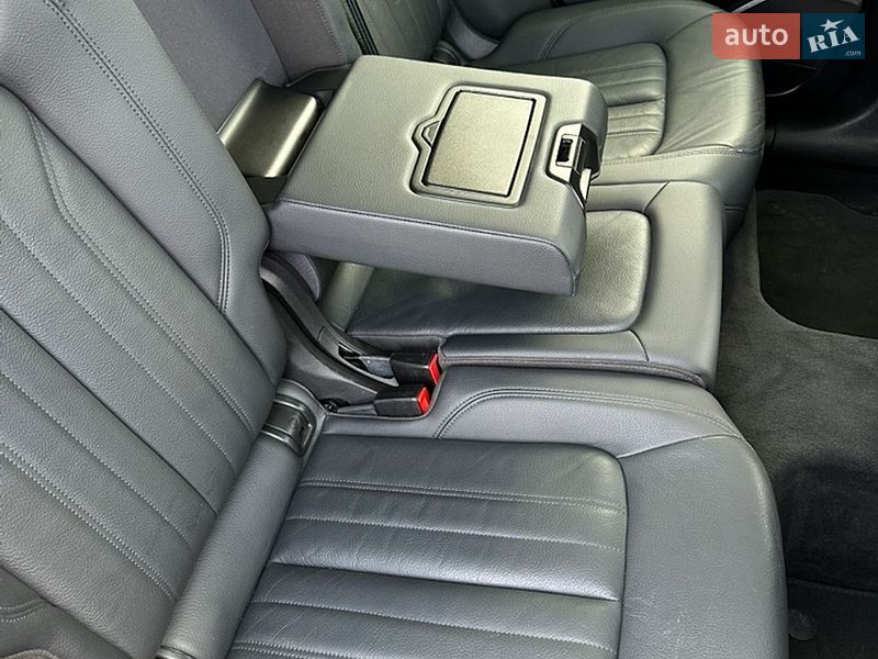 Внедорожник / Кроссовер Audi Q5 2018 в Ужгороде