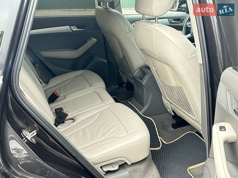 Внедорожник / Кроссовер Audi Q5 2012 в Мукачево