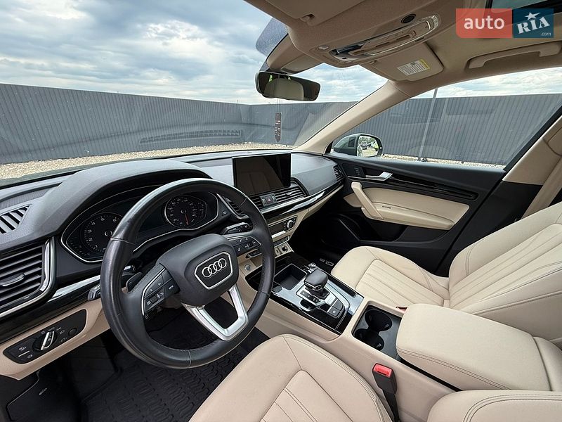 Внедорожник / Кроссовер Audi Q5 2022 в Стрые