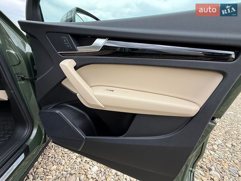 Внедорожник / Кроссовер Audi Q5 2022 в Стрые