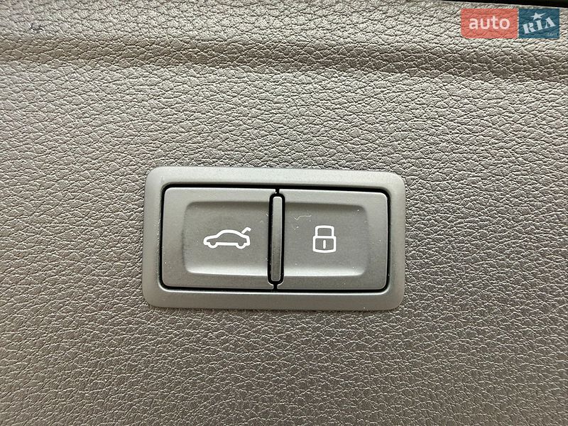 Внедорожник / Кроссовер Audi Q5 2022 в Стрые