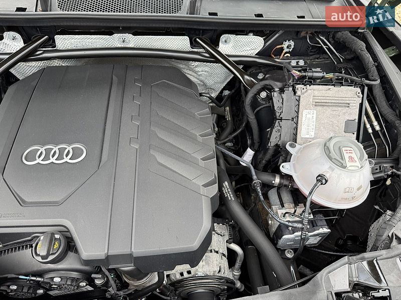 Внедорожник / Кроссовер Audi Q5 2022 в Стрые