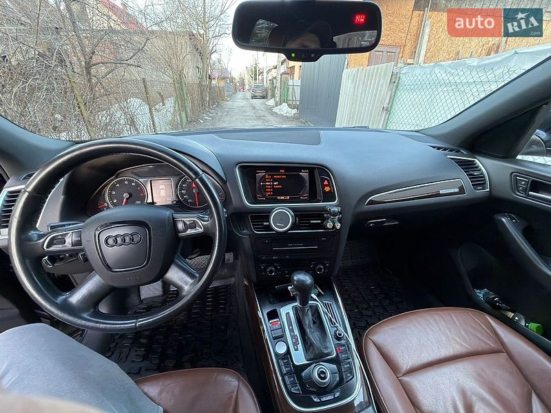 Позашляховик / Кросовер Audi Q5 2011 в Львові