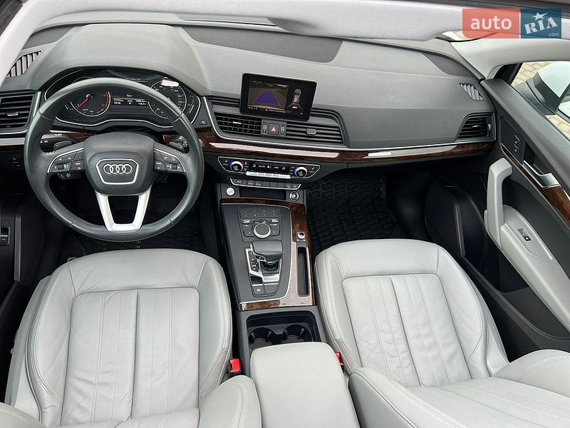 Внедорожник / Кроссовер Audi Q5 2017 в Львове