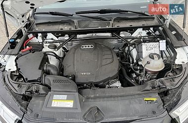 Внедорожник / Кроссовер Audi Q5 2017 в Львове