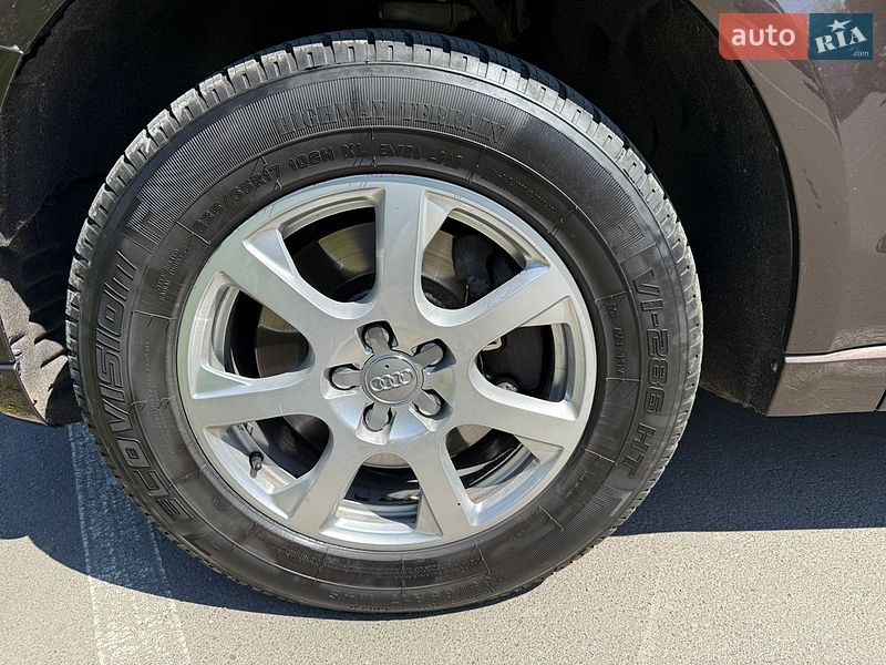 Позашляховик / Кросовер Audi Q5 2011 в Івано-Франківську