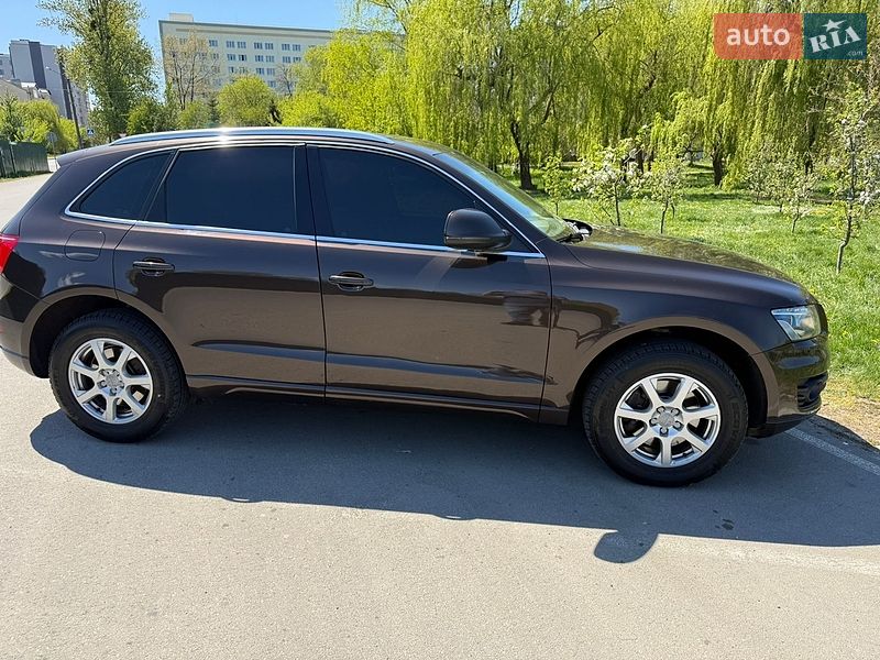Позашляховик / Кросовер Audi Q5 2011 в Івано-Франківську