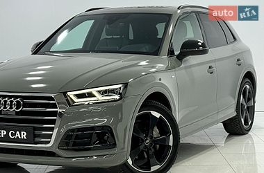 Внедорожник / Кроссовер Audi Q5 2019 в Одессе