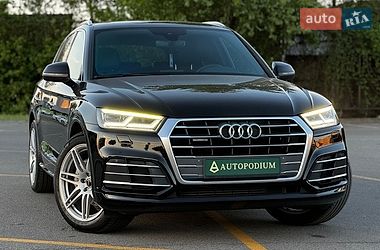 Позашляховик / Кросовер Audi Q5 2017 в Києві