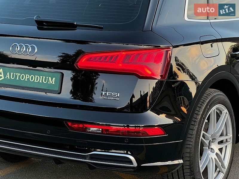 Внедорожник / Кроссовер Audi Q5 2017 в Киеве