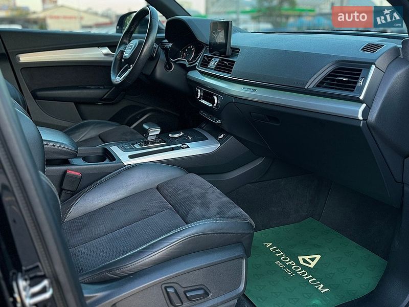 Внедорожник / Кроссовер Audi Q5 2017 в Киеве
