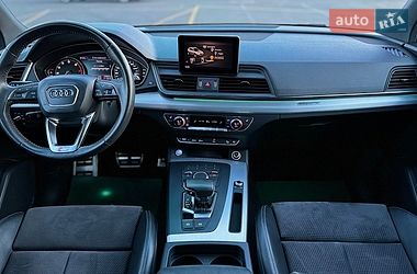Внедорожник / Кроссовер Audi Q5 2017 в Киеве