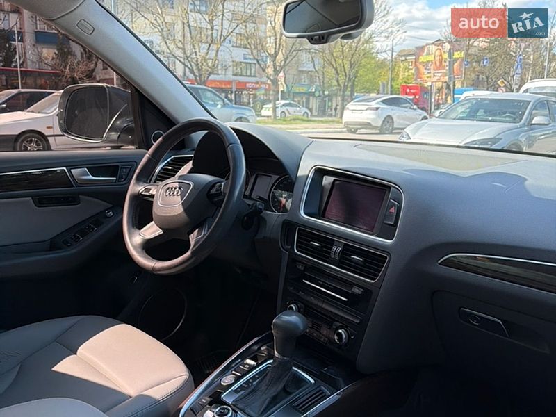 Позашляховик / Кросовер Audi Q5 2012 в Івано-Франківську