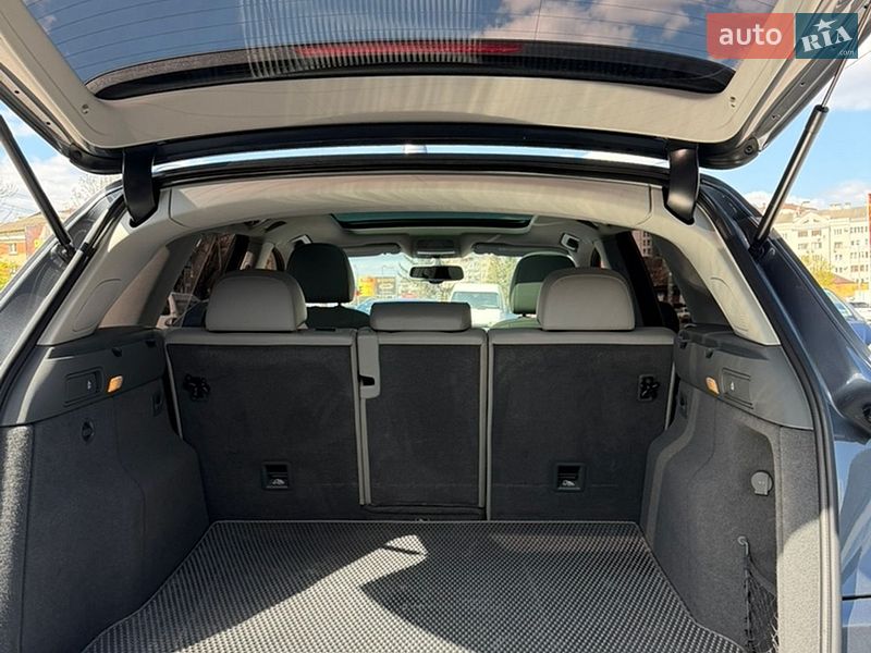 Позашляховик / Кросовер Audi Q5 2012 в Івано-Франківську