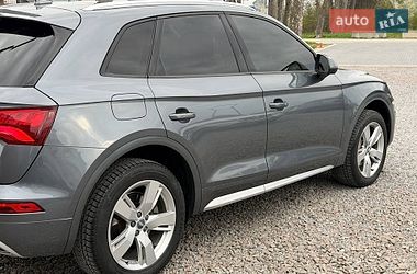 Внедорожник / Кроссовер Audi Q5 2017 в Стрые