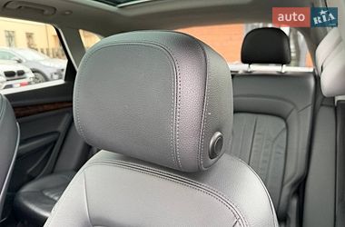 Внедорожник / Кроссовер Audi Q5 2017 в Стрые