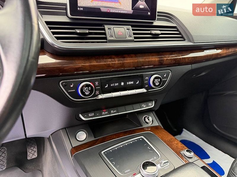Внедорожник / Кроссовер Audi Q5 2017 в Стрые