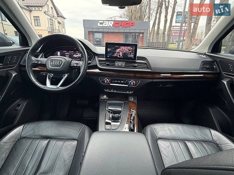 Внедорожник / Кроссовер Audi Q5 2017 в Стрые