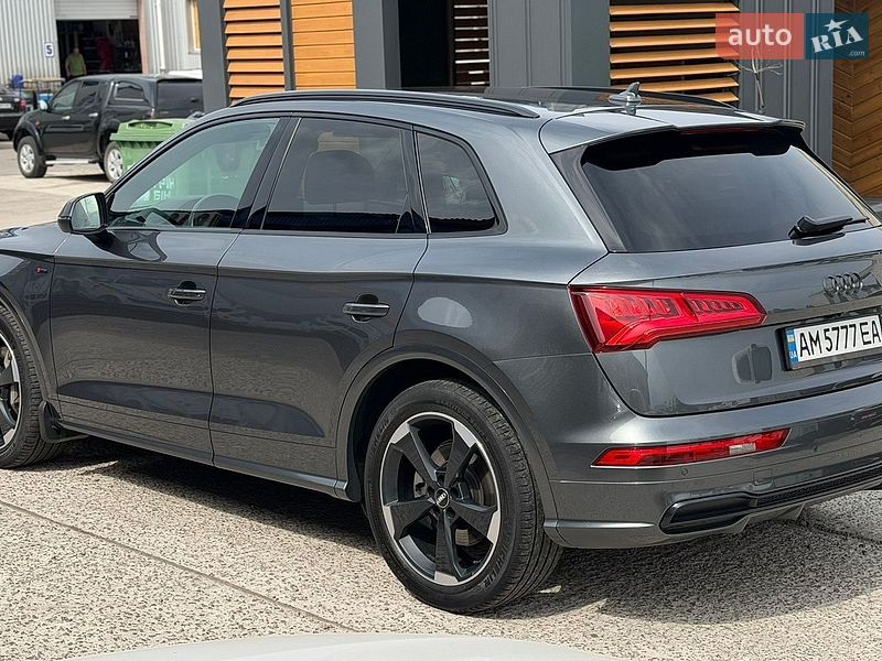 Внедорожник / Кроссовер Audi Q5 2019 в Житомире
