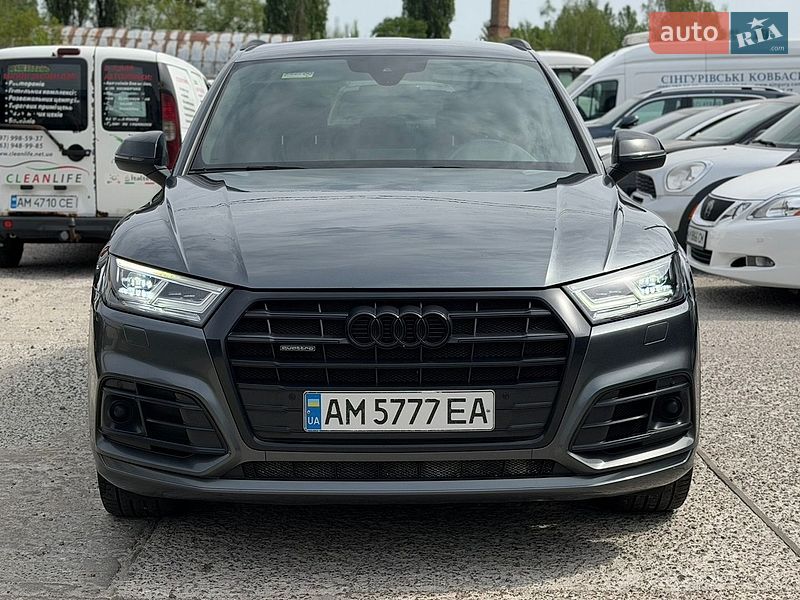 Внедорожник / Кроссовер Audi Q5 2019 в Житомире