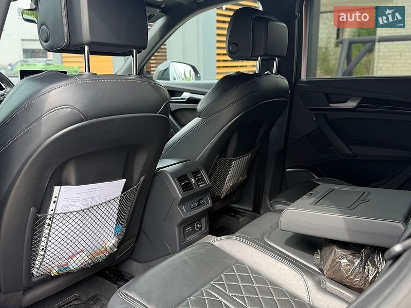 Внедорожник / Кроссовер Audi Q5 2019 в Житомире