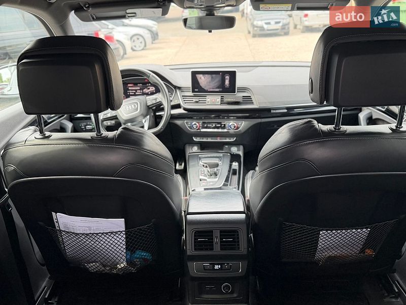 Внедорожник / Кроссовер Audi Q5 2019 в Житомире