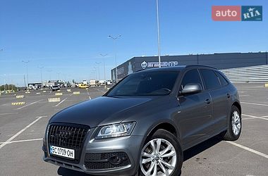 Внедорожник / Кроссовер Audi Q5 2012 в Тернополе