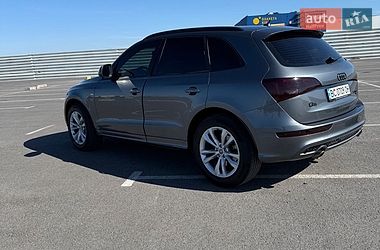 Внедорожник / Кроссовер Audi Q5 2012 в Тернополе