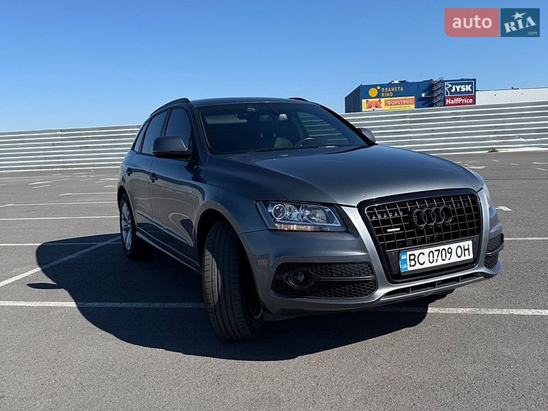 Внедорожник / Кроссовер Audi Q5 2012 в Тернополе
