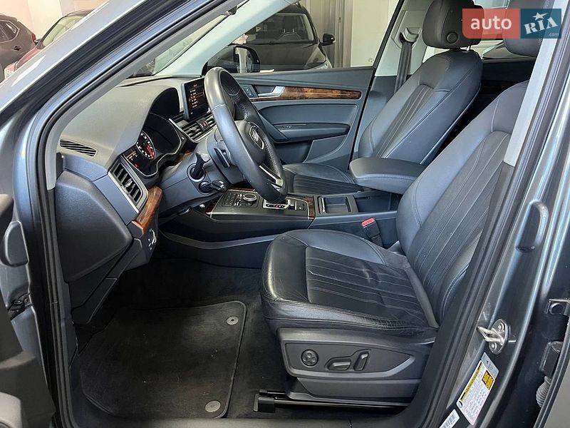 Внедорожник / Кроссовер Audi Q5 2017 в Полтаве