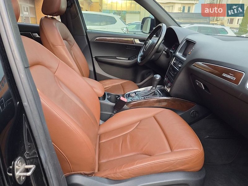 Внедорожник / Кроссовер Audi Q5 2012 в Луцке
