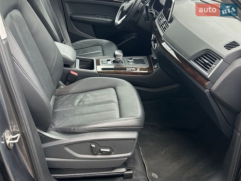 Внедорожник / Кроссовер Audi Q5 2019 в Львове