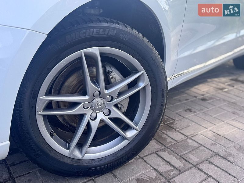 Внедорожник / Кроссовер Audi Q5 2014 в Киеве