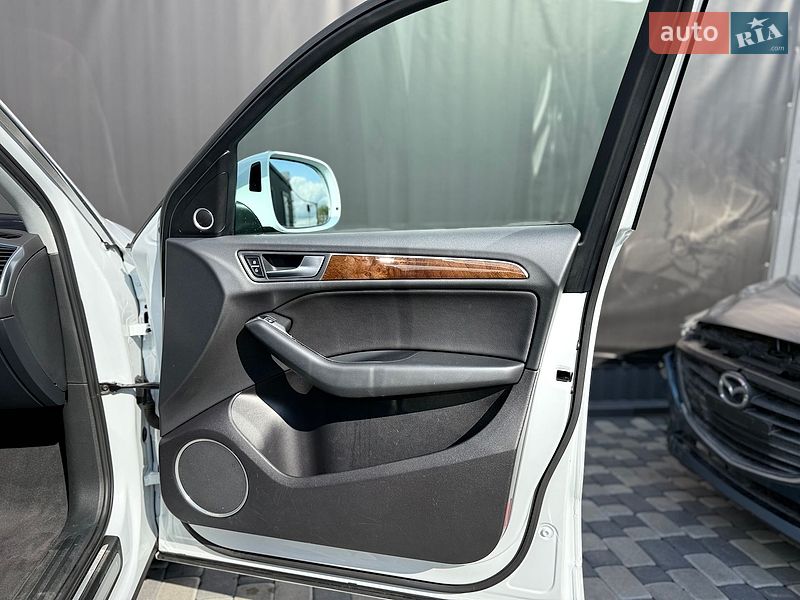 Внедорожник / Кроссовер Audi Q5 2015 в Львове
