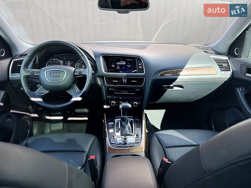 Внедорожник / Кроссовер Audi Q5 2015 в Львове