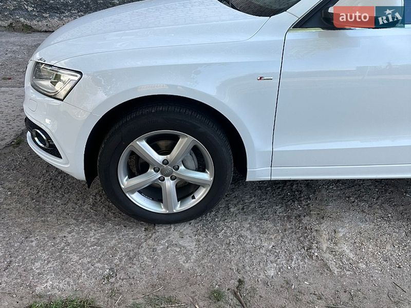 Позашляховик / Кросовер Audi Q5 2014 в Овручі