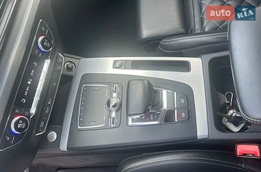 Внедорожник / Кроссовер Audi Q5 2017 в Львове