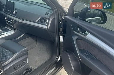 Внедорожник / Кроссовер Audi Q5 2017 в Львове
