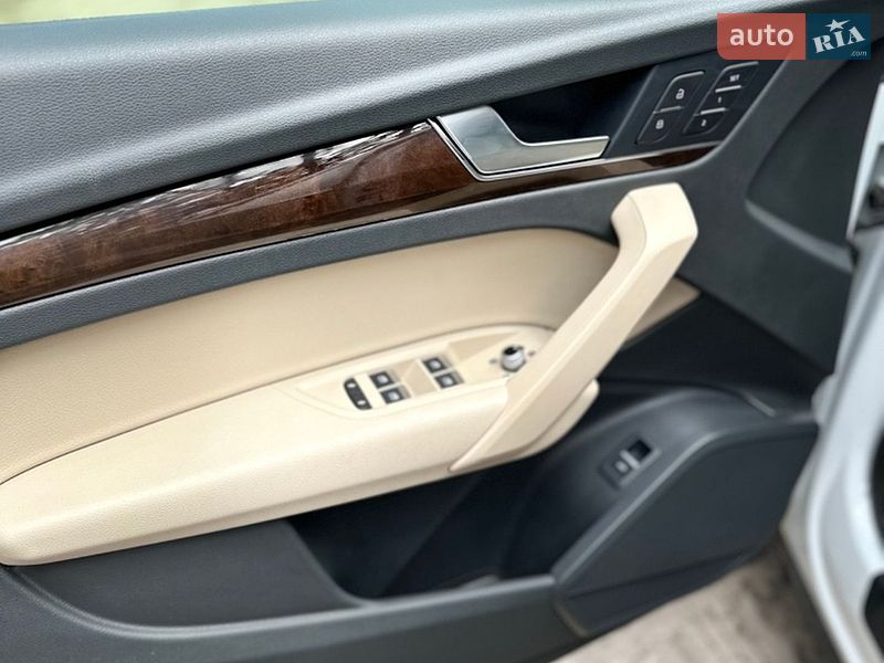 Внедорожник / Кроссовер Audi Q5 2020 в Киеве