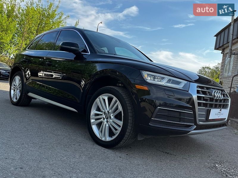 Внедорожник / Кроссовер Audi Q5 2018 в Луцке