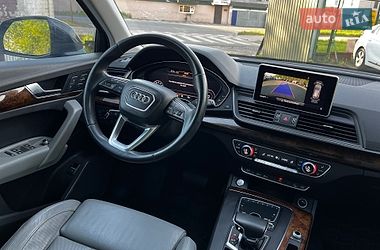 Внедорожник / Кроссовер Audi Q5 2018 в Луцке