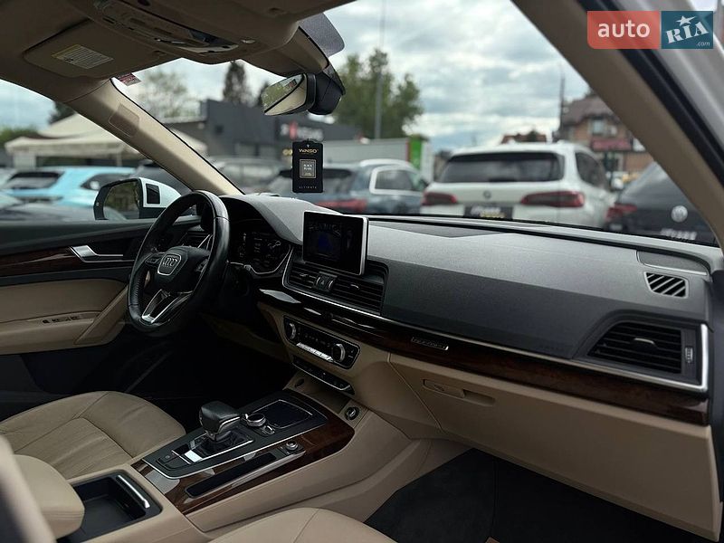 Внедорожник / Кроссовер Audi Q5 2016 в Стрые