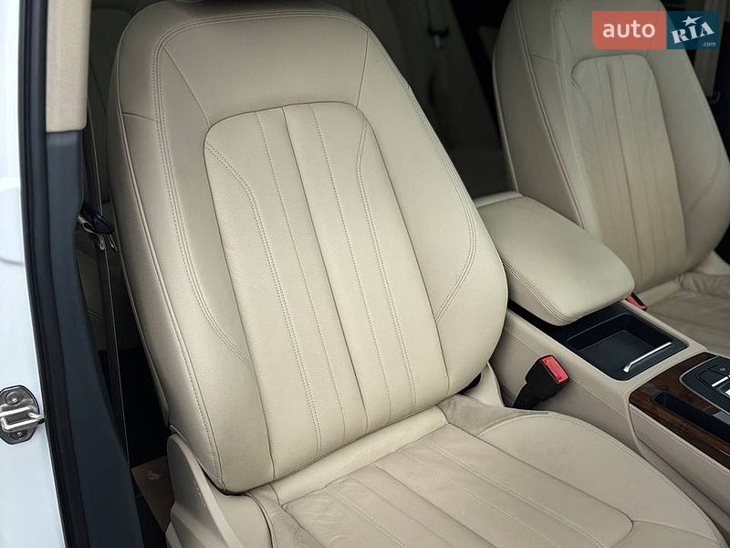 Внедорожник / Кроссовер Audi Q5 2016 в Стрые