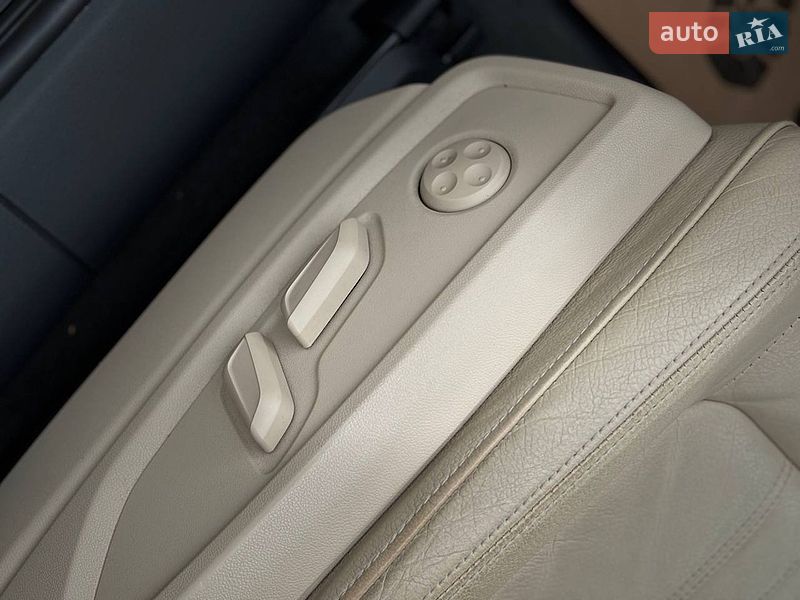 Внедорожник / Кроссовер Audi Q5 2016 в Стрые