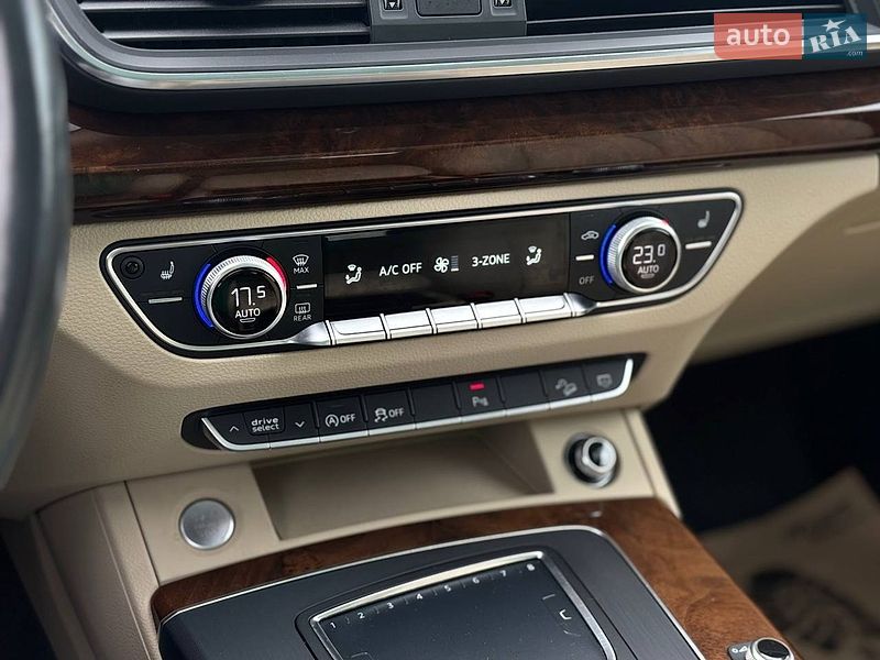 Внедорожник / Кроссовер Audi Q5 2016 в Стрые
