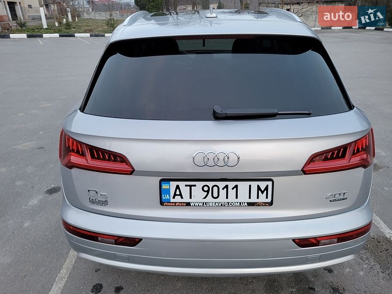 Внедорожник / Кроссовер Audi Q5 2017 в Рогатине