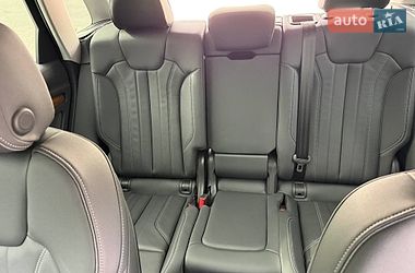 Внедорожник / Кроссовер Audi Q5 2024 в Киеве